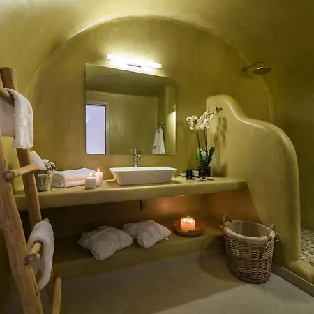 Kima Aparthotel Oia (Santorini)
